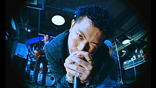 「空音、KMプロデュース曲「Alcoholic club」MV公開　バンドのボーカルとして歌唱」