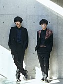 Ｓｈｉｎｊｉ「fuzzy knot、ラテン調のダンサブルなナンバー「Joker &amp;amp; Joker」MV公開　タイアップ＆初ライブ開催も決定」1枚目/2