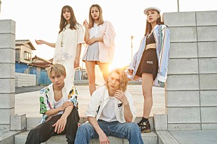 「lol-エルオーエル-の新曲ティザー、SNS総フォロワー数470万人超えのイケメン・美女がビーチに集合」