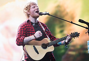 「エド・シーラン、米TV番組『レイトx2ショー』1週間ジャックを「Shape Of You」のパフォーマンスで締めくくる」