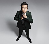 桑田佳祐「桑田佳祐、レギュラーラジオ『桑田佳祐のやさしい夜遊び』で本邦初公開の新曲オンエア決定」1枚目/1