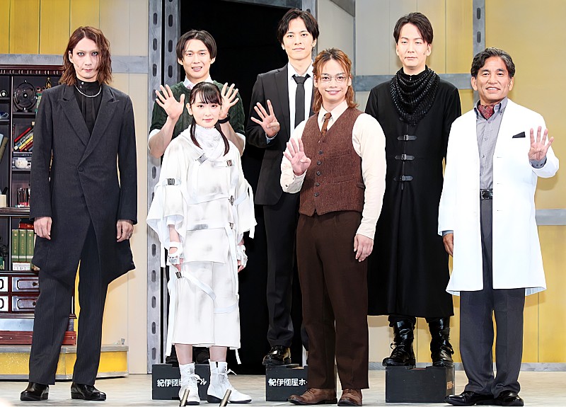 「生駒里奈、アクション挑戦は「めちゃくちゃ楽しい」　池田純矢も「天才。何をやらせても一級品」と絶賛」1枚目/1