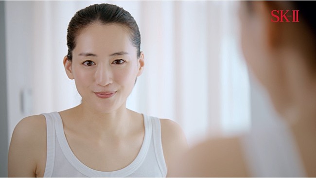 「綾瀬はるか、10年以上前のCMをリメ－ク撮影　迷ったときは「自分の内側と話をするのが大事」」1枚目/1