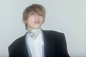 SKY-HI「SKY-HI、オーラル山中拓也とのライブ映像＆ニューアルバム『八面六臂』ビジュアル公開」1枚目/4