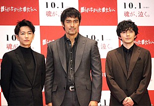 「佐藤健「阿部さんって、LINEとかされるんですか？」　阿部寛「スタンプというか、にこにこみたいな、線になってるやつを使います」」