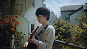 崎山蒼志「崎山蒼志、映画主題歌「幽けき」MVプレミア公開　一人の女性の日々や心情の変化を描く」1枚目/8