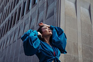 「ミツキ、新曲「Working for the Knife」のMV公開」