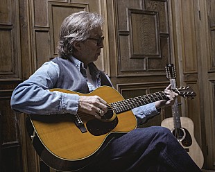 「エリック・クラプトン、『レディ・イン・ザ・バルコニー：ロックダウン・セッションズ』より「ゴールデン・リング」の映像公開」