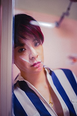 「元K-POPガールズグループ、f(x)のアンバー・リウが新曲「BAD DECISIONS」をリリース＆MV公開」