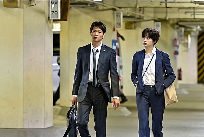 「「最愛」謎を呼ぶ事件にさまざまな考察　「梨央の父の死が不可解」「加瀬と優が親子なのかも」」1枚目/1