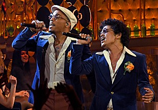 「【2021 AMAs】シルク・ソニックがオープニング・パフォーマンス披露へ」