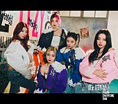 ITZY「アルバム『IT&amp;#039;z ITZY』初回限定盤B」3枚目/4