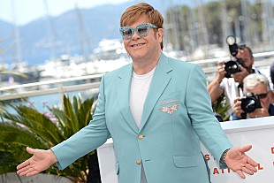 「エルトン・ジョン、最新コラボAL『ロックダウン・セッションズ』のドキュメンタリーを配信」