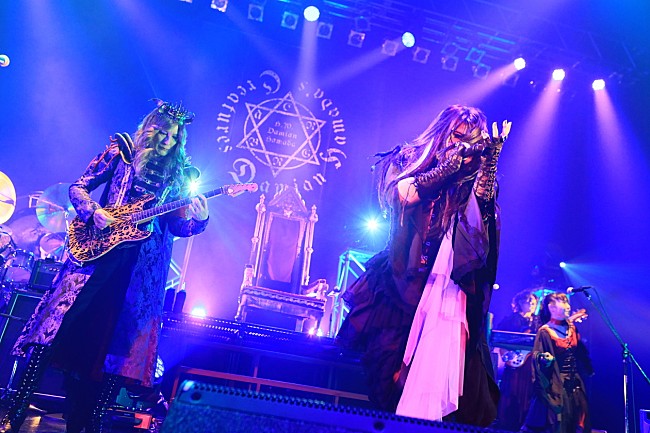 「聖飢魔II創始者・ダミアン浜田陛下率いるD.H.C.【1st Live 魔界小学校入学式典】敢行！ 魔界の新たな伝説の始まり」1枚目/7