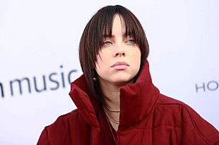 「ビリー・アイリッシュ、新型コロナにブレークスルー感染していたことを明かす」