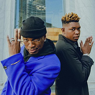 「ニーヨ、ヤング・ブルーとの新曲「Stay Down」のMVで妻と共演」