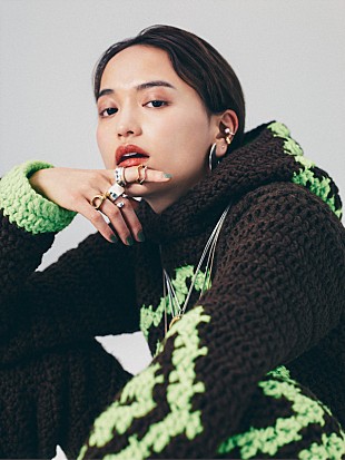 「iriのニューアルバム『neon』＆初ライブ映像作品が2月同時リリース」