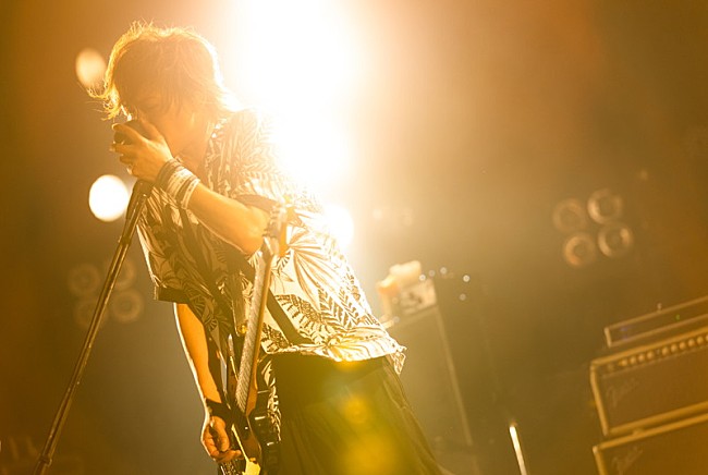 INORAN「INORAN、ライブ＆ドキュメンタリーBD『INORAN TOKYO 5 NIGHTS BACK TO THE ROCK&#039;N ROLL』リリース決定」1枚目/2