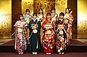 乃木坂46「乃木坂46の新成人式、艶やかな晴れ着姿を披露した8名は「新・華の2001年組世代」」1枚目/9