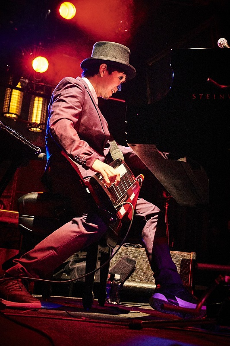 H ZETTRIO「Photo by Koharu Kudo」2枚目/12