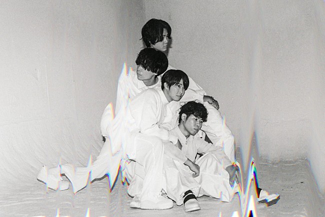 「EASTOKLAB、最新アルバム『Ai』を異なる視点から提示するアルバム『Ai - Bedside Remix』リリース」1枚目/2