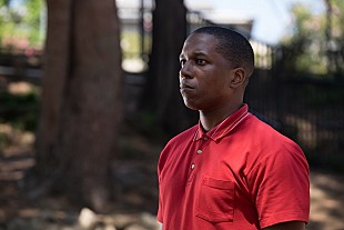 「シーア監督映画からミュージカルスター“レスリー・オドム・Jr.”歌唱の本編映像を独占解禁」