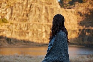 「sino R fineが歌うNetflixシリーズ『金魚妻』主題歌「Crazy for you」公開」