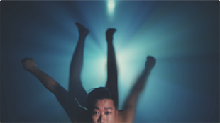 「瑛人、「もう3時」MV公開」