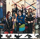 ITZY「シングル『Voltage』通常盤」4枚目/5