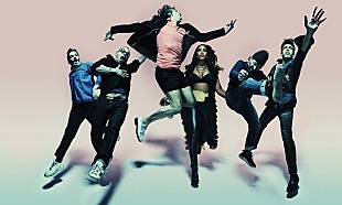 「チック・チック・チック、これまで以上に踊り出したくなる新作『Let it Be Blue』から新曲解禁」