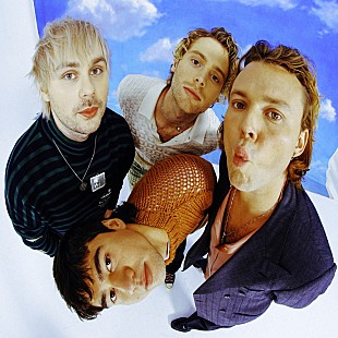 「ファイヴ・セカンズ・オブ・サマー、ニュー・シングル「COMPLETE MESS」MV公開」