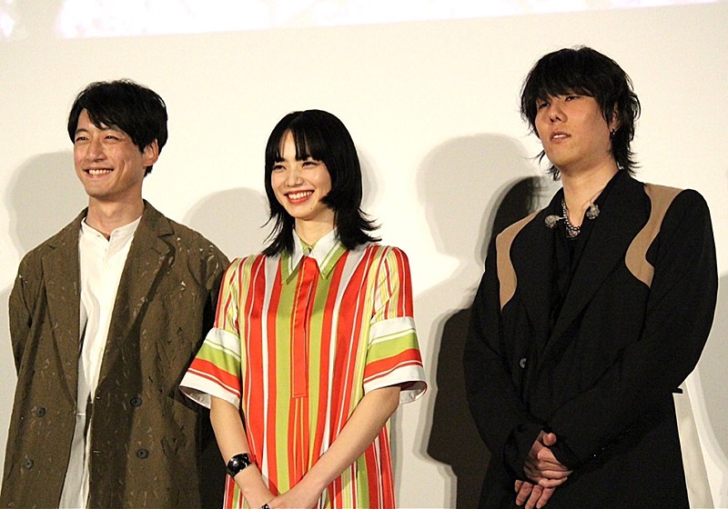 小松菜奈、野田洋次郎の生演奏に「超ぜいたくな時間」　坂口健太郎も「胸がいっぱい」 