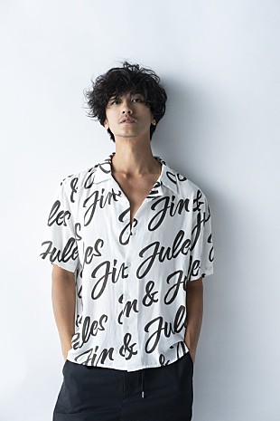 「赤西仁プロデュースのアパレルブランド、シャツの販売開始」