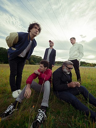 「タヒチ80（TAHITI 80）がニューアルバム『HERE WITH YOU』発売」