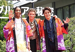 「エディ・レッドメイン「今回の来日はとっても特別」　宮野真守と“マンティコアダンス”を披露」