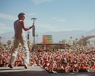 「＜コーチェラ2022現地レポ＞MIKA、ライブを通じた繋りと一体感を祝福」