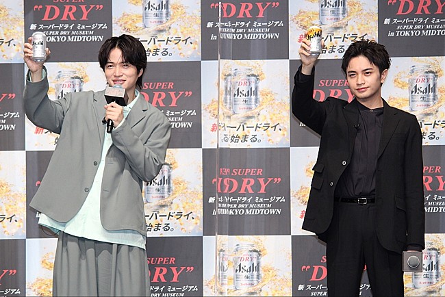 「菊池風磨「中島さんのセクシ－ダイナマイトを頂いていいですか？」　中島健人「贈呈する」」1枚目/1