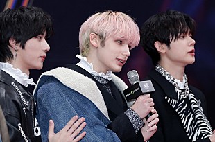 「TOMORROW X TOGETHERのHUENINGKAI、アヴリル・ラヴィーン本人からのカバーの反応を“光栄”と話す」