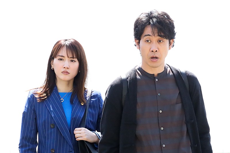 「「元彼の遺言状」“麗子”綾瀬はるかの決断に「胸が熱くなった」 「“篠田”大泉洋を巻き込む『強盗殺人事件』の犯人は現れるのか?」」1枚目/1