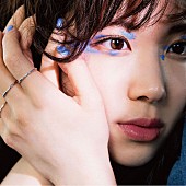 「門脇更紗のメジャー1stアルバム『ファウンテンブルーに染まって』7月27日リリース」1枚目/7