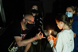 「ブラムハウスが贈る『炎の少女チャーリー』、ジョン・カーペンターらが少女の心の不協和音を表現」