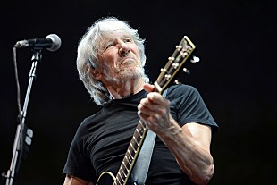 「ロジャー・ウォーターズ、ピンク・フロイドの名曲を米TV番組で披露」