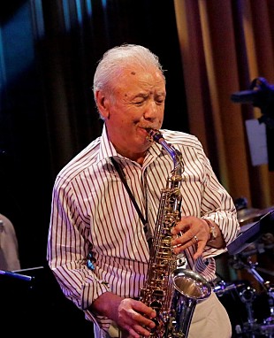 「渡辺貞夫、トッププレイヤー6名編成で送るBillboard Live公演を開催」