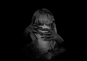 Ｔｉｅｌｌｅ「Tielle、BS松竹東急ドラマ『悪女のすべて』主題歌「In the Dark」配信リリース」1枚目/2