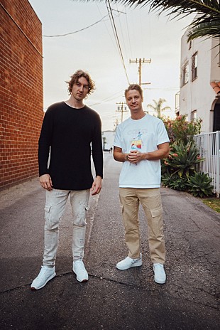 「カイゴ、ディーン・ルイス参加の“夏エモ・アンセム”2曲を公開」