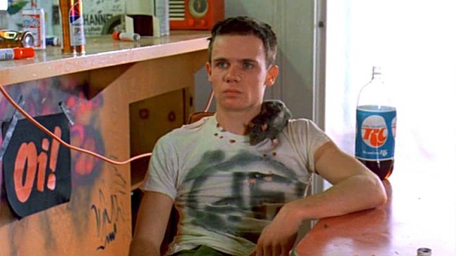 「（C）1983 SUBURBIA PRODUCTIONS, INC. ALL RIGHTS RESERVED.」2枚目/8