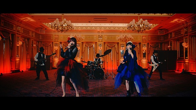 halca「halca、新曲「あれこれドラスティック feat. 鈴木愛奈」MV公開」1枚目/6