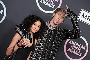 「マシン・ガン・ケリー、娘ケイシーの13歳の誕生日を祝う」