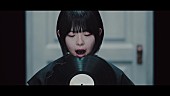 リーガルリリー「リーガルリリー、たかはしほのかが食べては吐き出す「ノーワー」のMV公開」1枚目/7