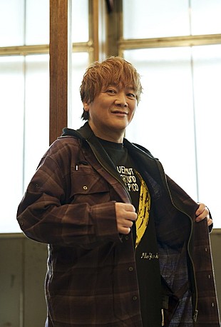 「影山ヒロノブ、『ウルトラマンデッカー』EDテーマ「カナタトオク」のリリックMVを8/6プレミア公開」